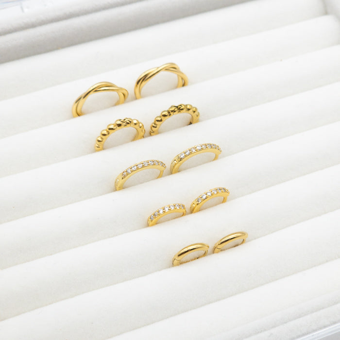 Embrace Elegance with Gold Hoop Earrings: A Timeless Trend