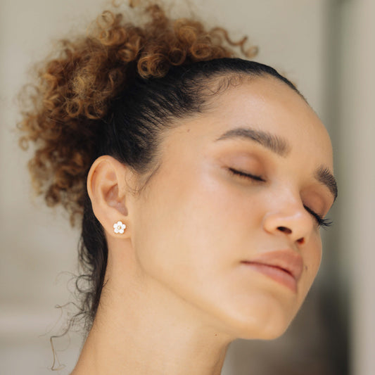 Daisy Studs