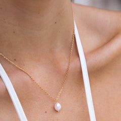 Single Pearl Gold Necklace