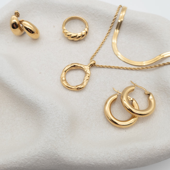 Isla Gold Necklace