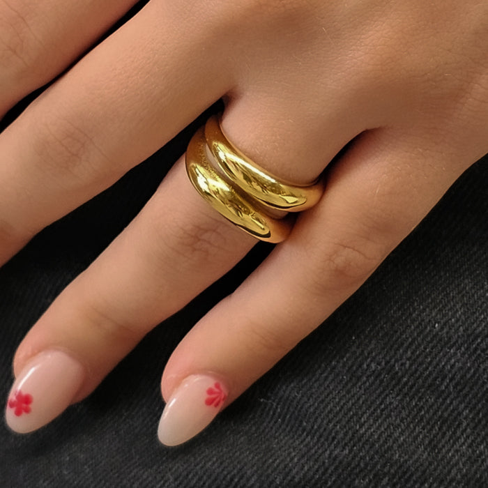 Double Curve Ring