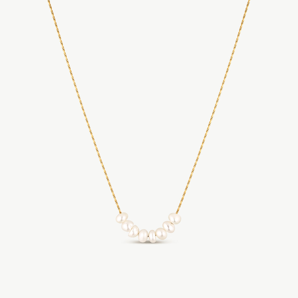 Layla Pearl Necklace