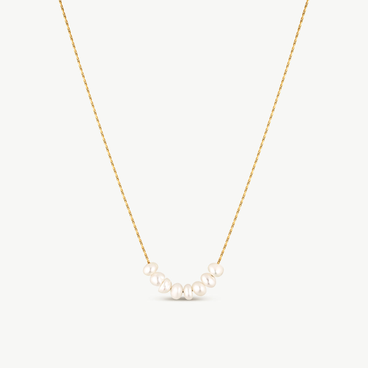 Layla Pearl Necklace