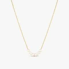 Layla Pearl Necklace