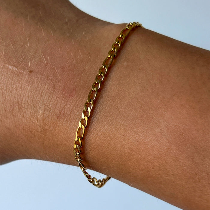 Julia Gold Bracelet